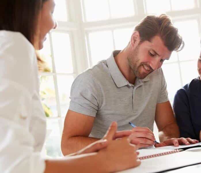 https://www.alflawyers.com.au/wp-content/uploads/2020/08/family-with-baby-meeting-financial-advisor-at-home-picture-id872002240-2-e1587362861689-698x600-1.jpg