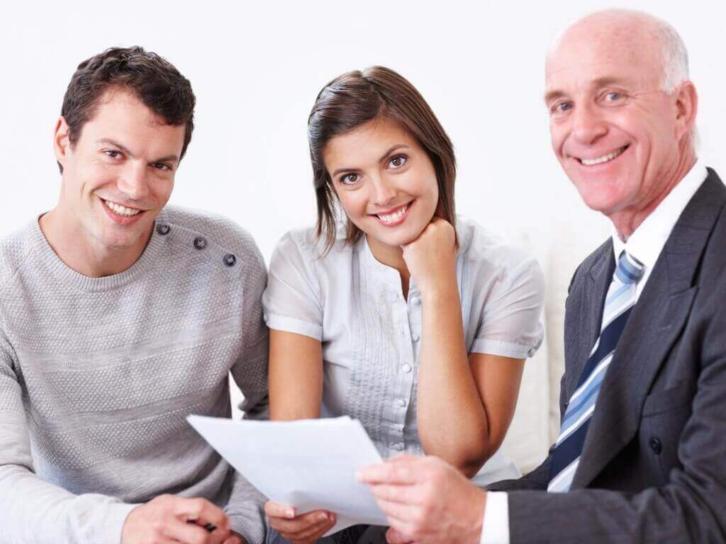 https://www.alflawyers.com.au/wp-content/uploads/2020/08/lets-broker-a-bright-future-together-picture-id186811976-6.jpg